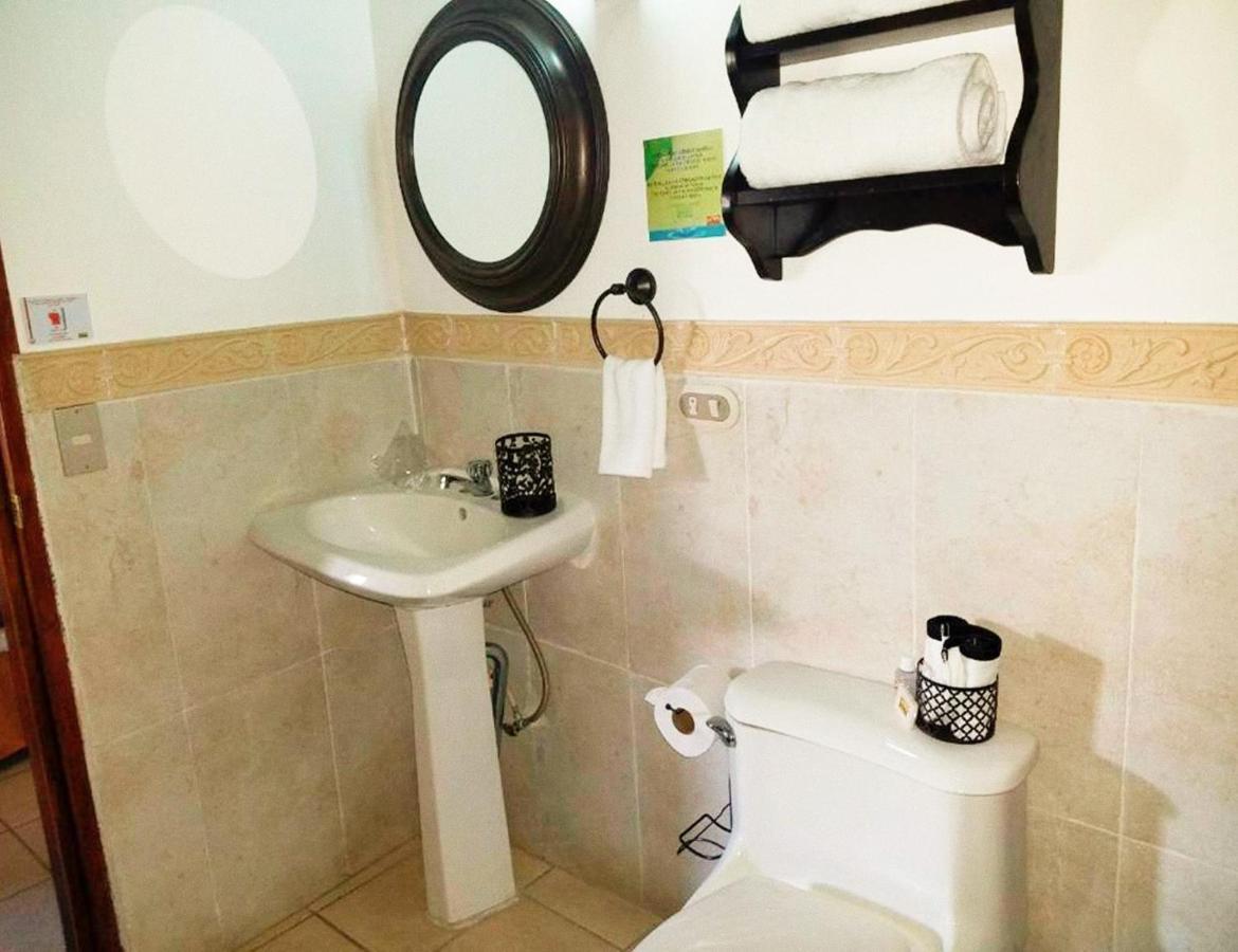 Hostal Las Puertas Санта Ана Екстериор снимка