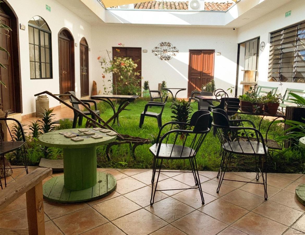 Hostal Las Puertas Санта Ана Екстериор снимка